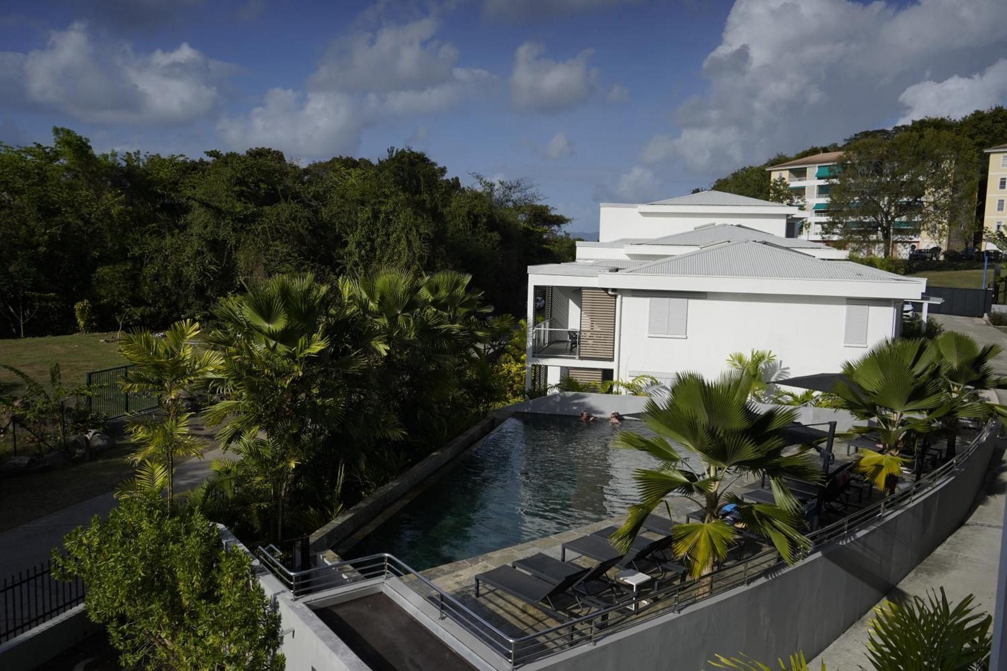 Le Domaine De L'Anse Mitan Aparthotel Les Trois-Ilets Exteriör bild